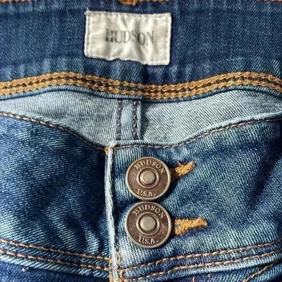 Hudson Croxley mid thigh shorts icon color 30 - Picture 2 of 7